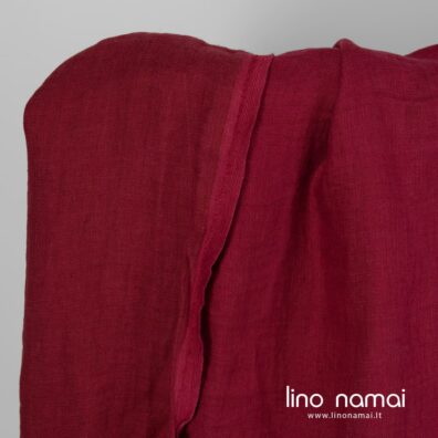 Raudonas lino audinys, specialiai skalbtas, minkštas