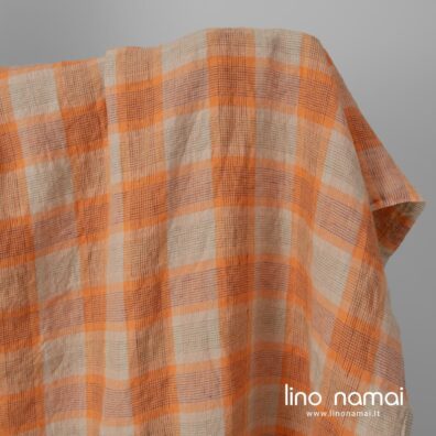Lininis audinys oranžinis languotas skalbtas minkštas švelnus