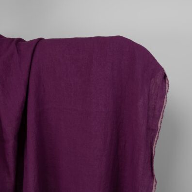 Lino audinys raudonai violetinis skalbtas